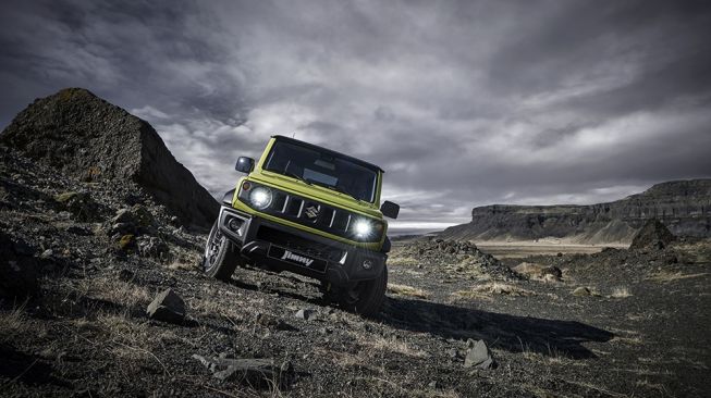 14034-suzuki-jimny-2